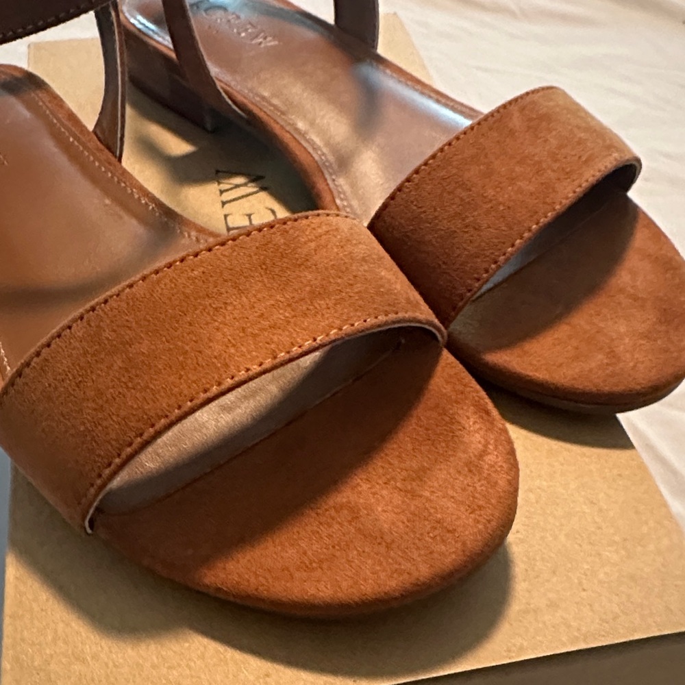 J. Crew Ankle Strap Sandals size 5.5 - Picture 2 of 5